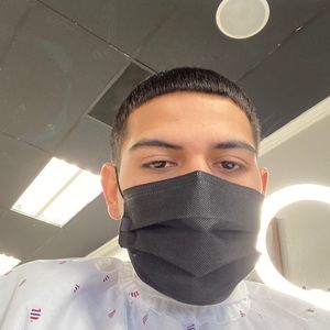 Meet your Posher, Aaron